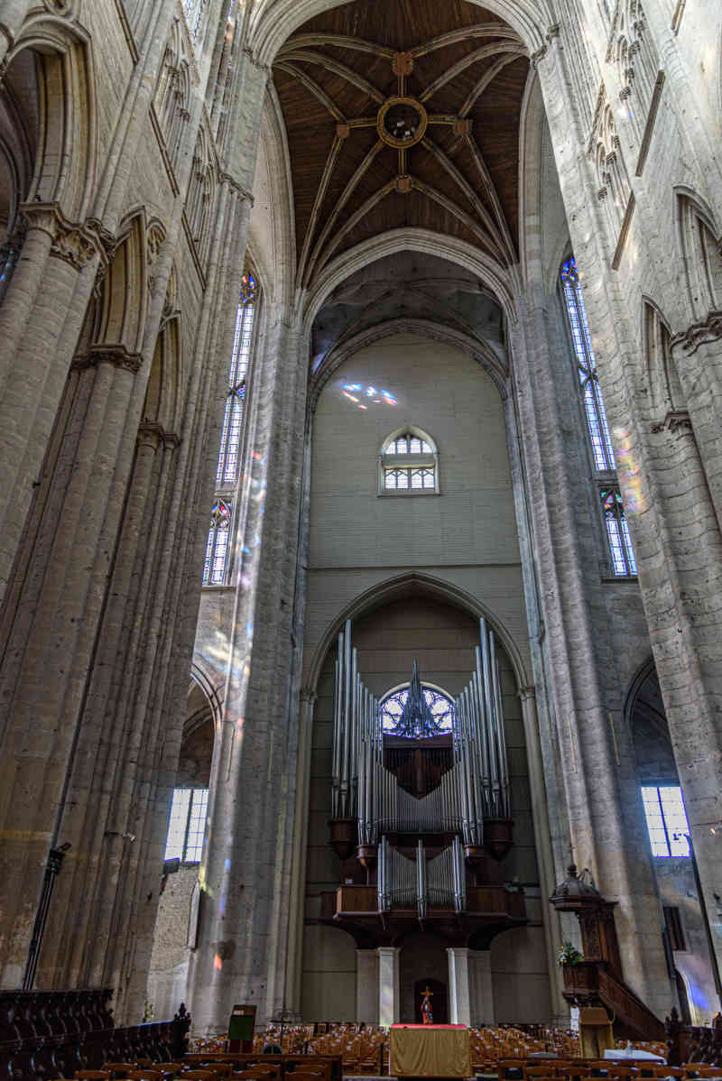 Francia - Beauveais 15 - catedral de San Pedro de Beauvais.jpg